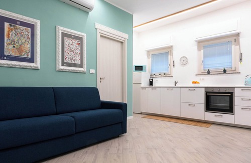 Ivrea Apartment | Maison Mimi 2 Luxury apartment welcomes you to the heart of Ivrea.