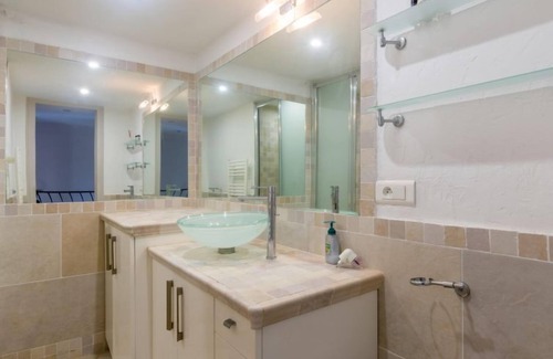 Port Grimaud House | Maison pêcheur by Interhome