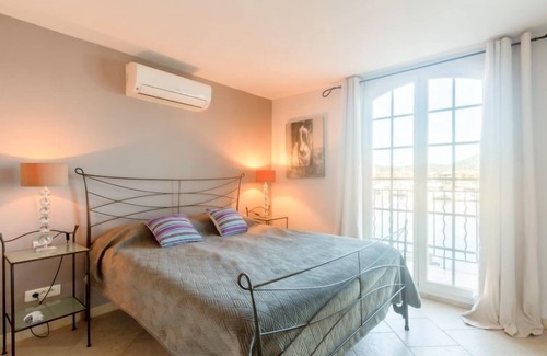 Port Grimaud House | Maison pêcheur by Interhome