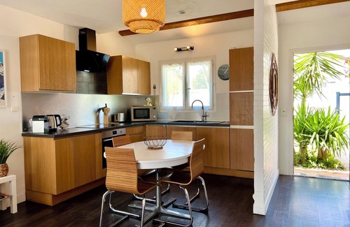 Perols House | Maison Palmeraie Avec Jardin et Piscine