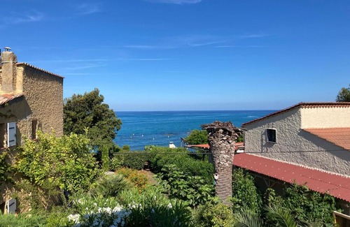 Bravone House | Maison pieds dans l eau avec piscine et clim