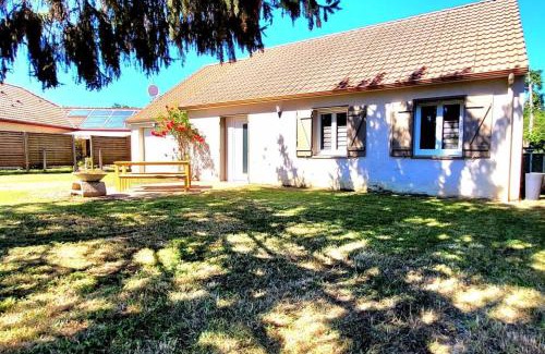 Varetz House | MAISON PLEIN-PIED DÉTENTE ASSUREE Clim-BBQ