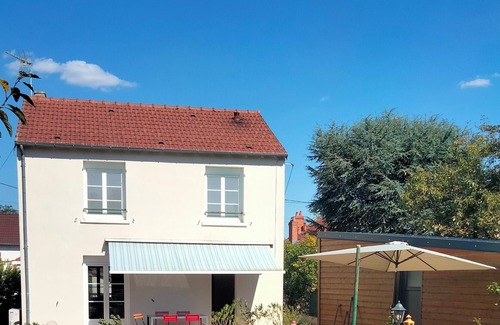 Cosne-Cours-sur-Loire House | Maison Proche du Centre Ville