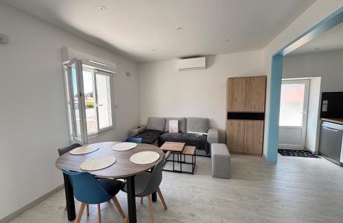 Olonne-sur-Mer House | Maison rénovée 4 pers – Cour fermée et parking - FR-1-197-632