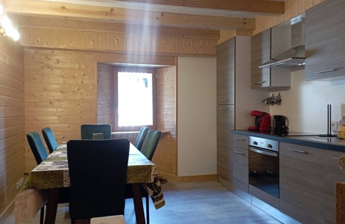 Le Cheylard House | Maison Rénovée 7 Couchages rue Piétonne Centre du Cheylard