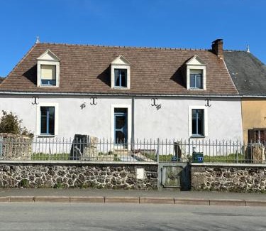 Souille Villa | Maison spacieuse avec piscine chauffée
