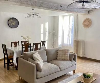 La Trimouille Apartment | Maison spacieuse et paisible à La Trimouille