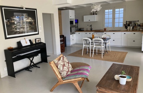 Petite-ÃŽle House | Maison Terre Sainte Bord de mer Avec Piscine