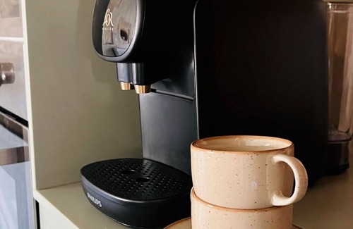 Cherval House | Maison Toile Moss - Luxury vacation home with pool in the Dordogne! Up to 6 people