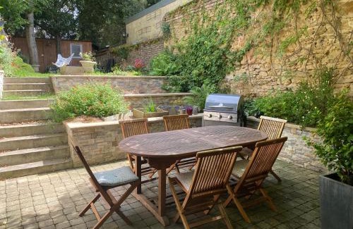 Maillets - Bellevue House | Maison tout confort Centre ville - Tramway direct Circuit 24H du Mans à 200m - Parking Gratuit