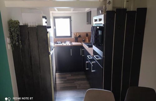 La Bazoge House | Maisonnette en bord de rivière tout près du Mans