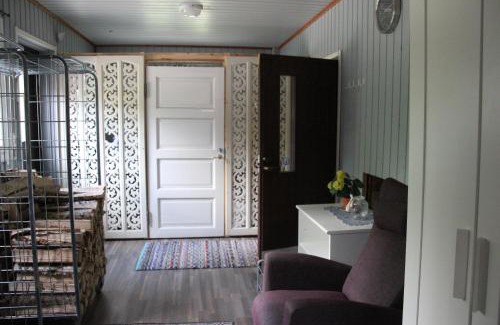 Kylanlahti Hotel | Majatalo Veikeä Vuohi