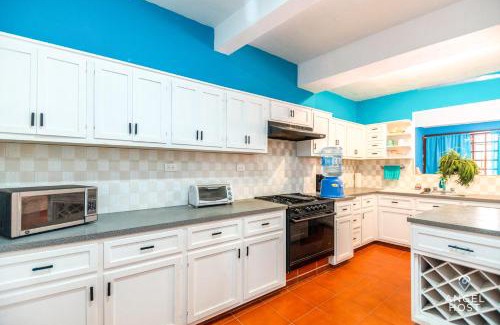 Progreso Municipality Apartment | Malecon Beach House in Progreso 1 block from beach