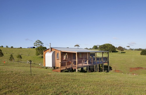 Maleny Cabin | Maleny Clover Cottages (Cottage Two)