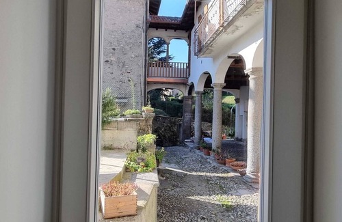 Malgrate Apartment | ⦗Malgrate/Lecco⦘ The Court of the Lake