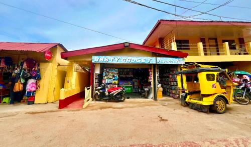 Coron Town Proper House | Maliag Studio Type Room for Rent