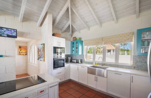 Long Bay Villa | Maltese Falcon Villa 3bd by ZenBreak