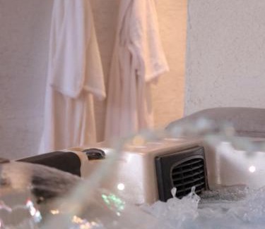 Sajur Apartment | Mandala- וילה יוקרתית לאירוח&אירועים עם ג'קוזי ובריכה פרטית שקט מושלם שלווה ונוף עוצר נשימה