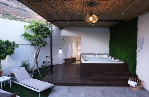 Sajur Apartment | Mandala- וילה יוקרתית לאירוח&אירועים עם ג'קוזי ובריכה פרטית שקט מושלם שלווה ונוף עוצר נשימה