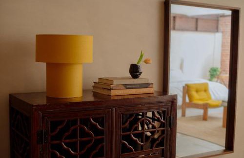 West Hollywood Bed & Breakfast | Mane & Saddle Loft