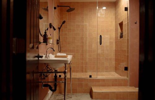 West Hollywood Bed & Breakfast | Mane & Saddle Loft