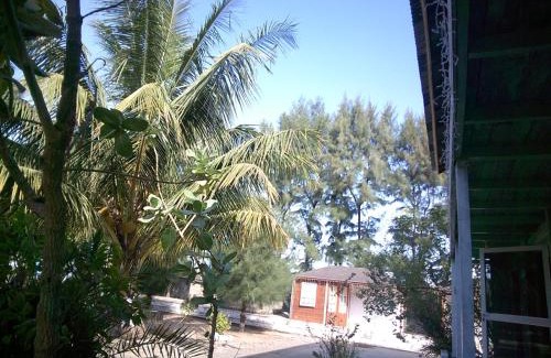 Sanyang Bed & Breakfast | MANGROVE BEACH