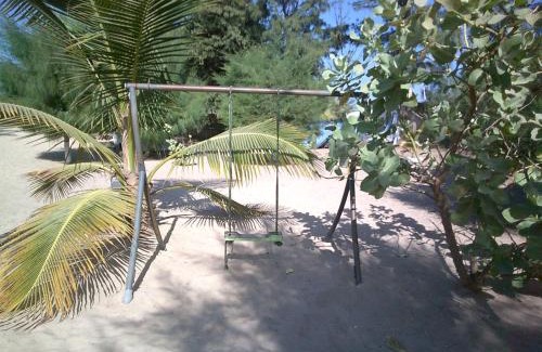 Sanyang Bed & Breakfast | MANGROVE BEACH