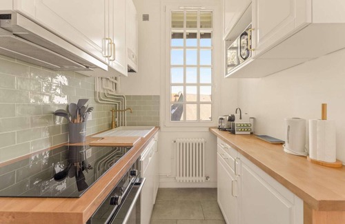 Touques Apartment | Manoir du Vert Galant 6 people accomodation 2 Balconies Fully Furnished CC Deauville