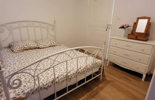 Saint-Just-d'Avray Bed & Breakfast | Manor house in a haven of peace in Haute Azergues.