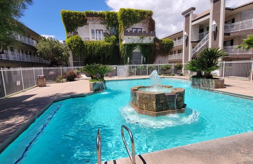 Las Vegas Apartment | Manor Suites