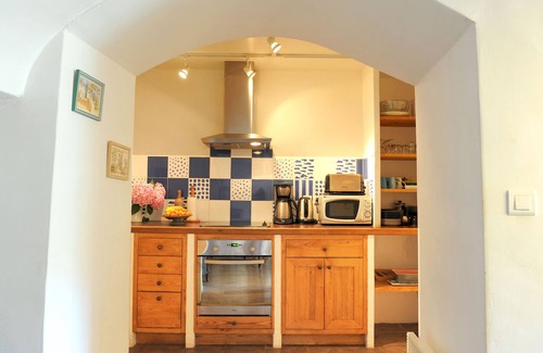 Castelnou House | Mansion - CastelnouHouse with character