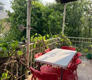 Armenia House | Manyana Guest House