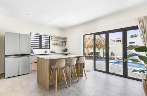 Marie Pampoen Villa | Mar de Luz Mambo Beach