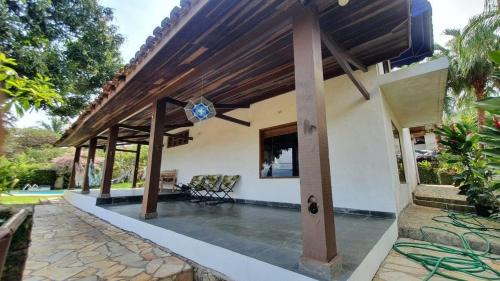 Praia Grande House | Maravilhosa casa em Ilhabela - Praia do Julião