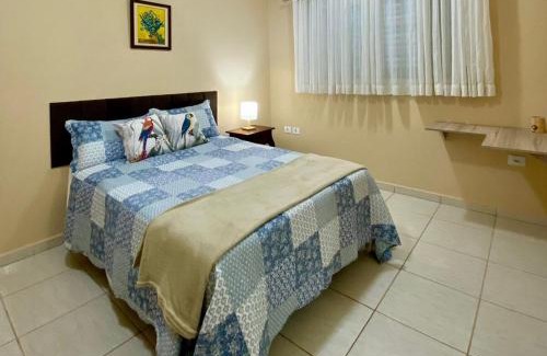 Assis House | Maravilhosas Suítes Casa das Flores no Centro de Assis- SP-Brasil