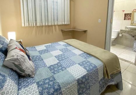 Assis House | Maravilhosas Suítes Casa das Flores no Centro de Assis- SP-Brasil