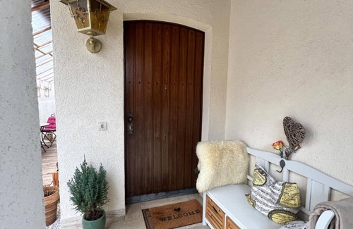 Marburg Apartment | Marburg apartment spacious Lukas in a quiet location with conservatory