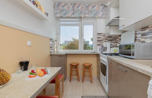 Gdansk Apartment | Marcina Dragana 17F | Stylish Apartment | Desk