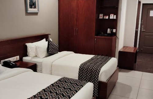 Erattupetta Hotel | MAREENA