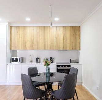Guimaraes Apartment | Maria de Lurdes Residências