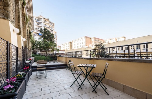 Vittorio Emanuele Apartment | Maria Theresa Rooms & Garden