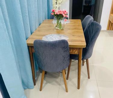 Grand-Bassam Apartment | Marie