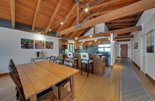 Ganges Apartment | Mariner's Loft - Salt Spring Island