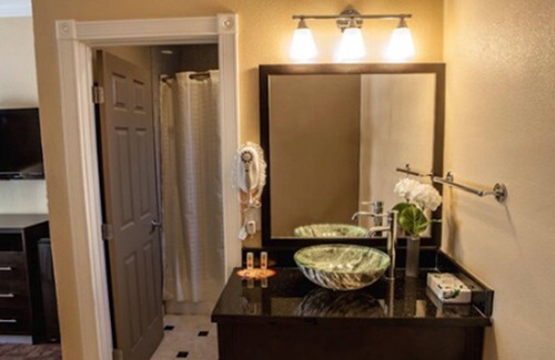 Novato Hotel | Marinwood Inn & Suites