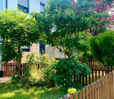 Balatonszarszo Apartment | Mark Apartman