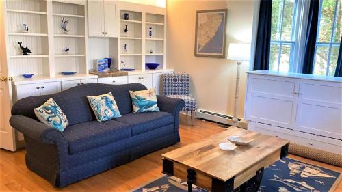 Village Green House | Marlin House