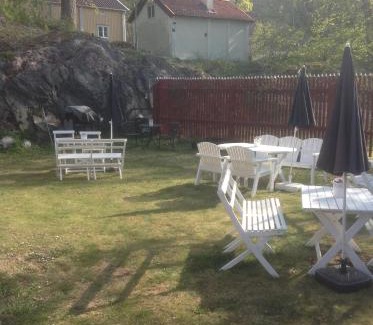 Kolmarden Bed & Breakfast | Marmorcafets B&B