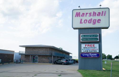 Marshall Hotel | Marshall Lodge By OYO Hwy 65