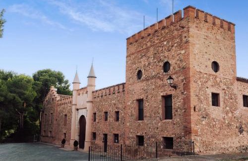 Altura House | MASÍA de SAN JUAN CASA NÚMERO 1 en Castillo con piscina y Aire Acondicionado