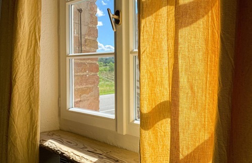 Saint-Andre-de-Cruzieres Cottage | Mas Bourdaric - La Magnanerie - Gîte spacieux avec grande terrasse et piscine